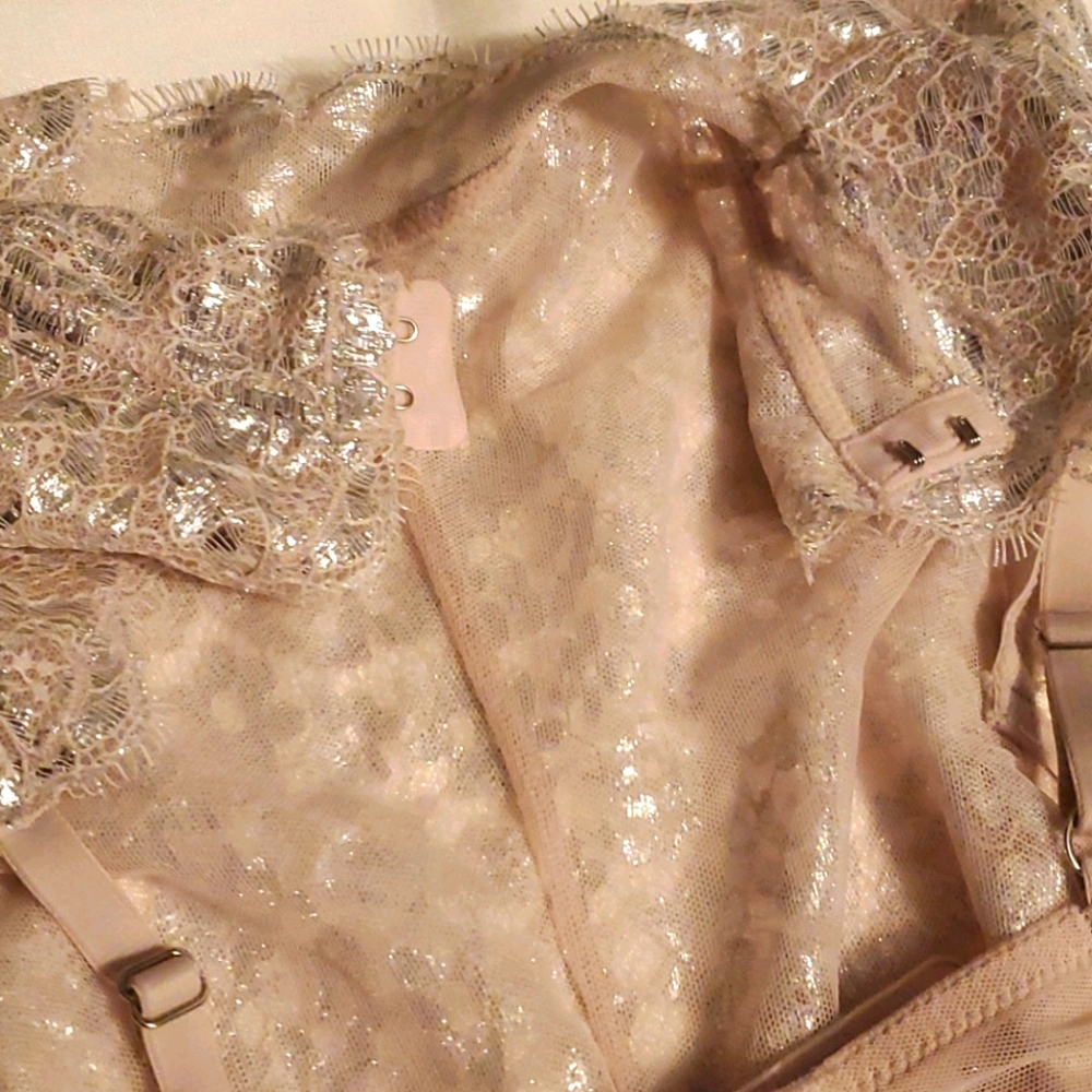 Bralette - Picture 3 of 4
